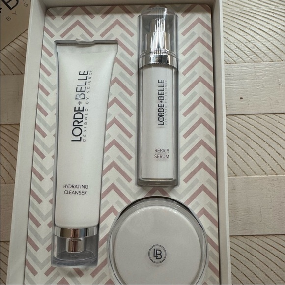 NEW Lorde + Belle Skincare Set - Picture 4 of 7